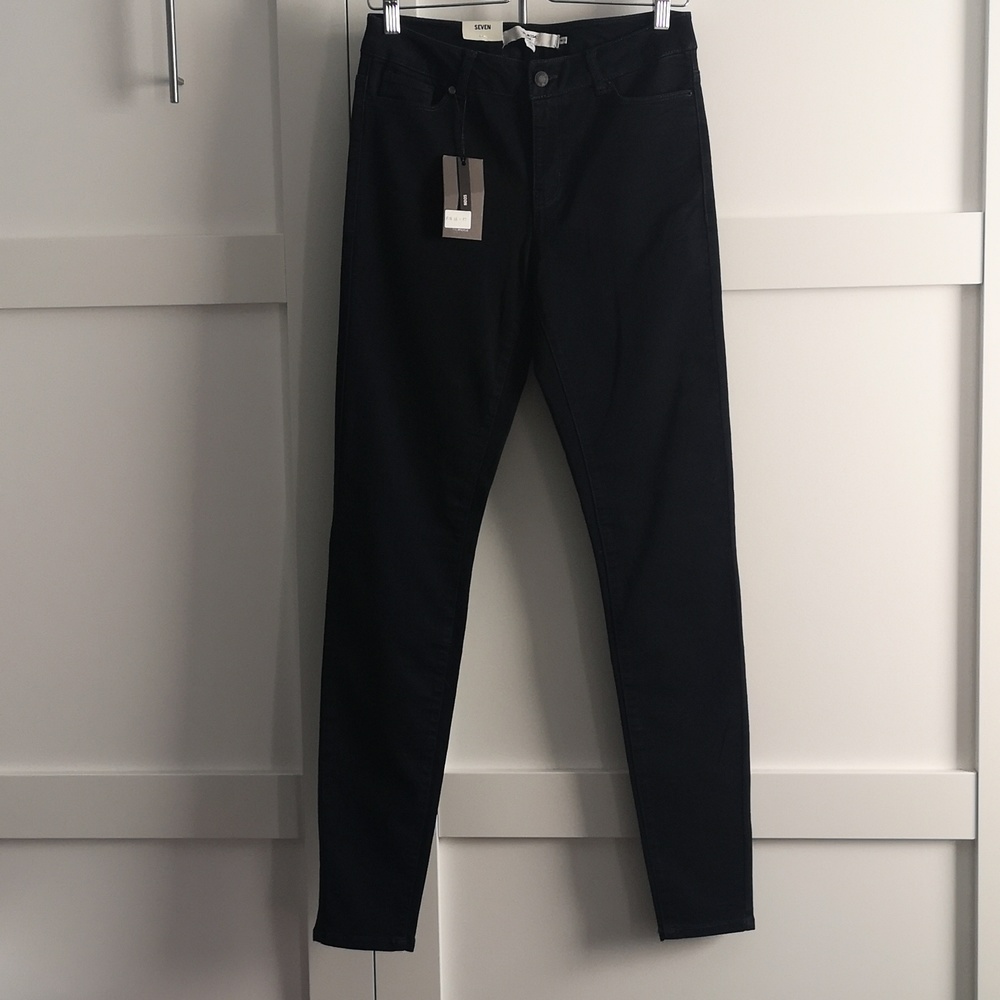 Navy Skinnies 29W/32L